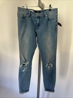 Neuw Distressed Razor Blue Denim Jeans 31/32 NWT